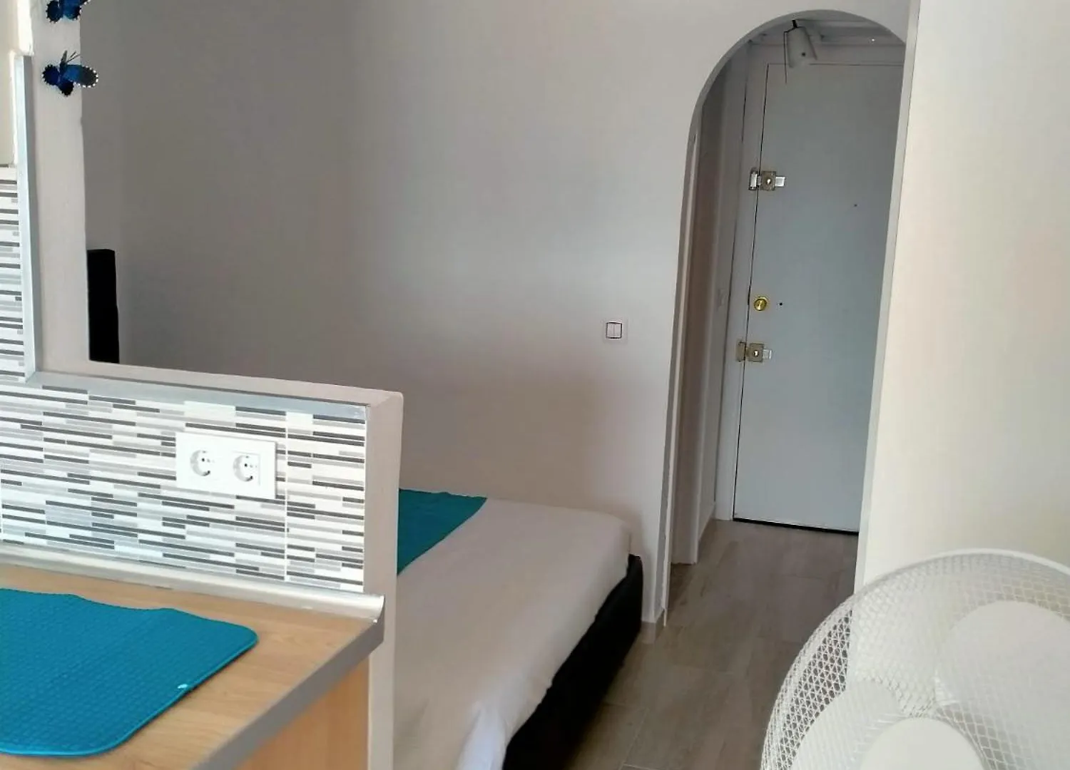 Blue Butterflies Studio Empuriabrava